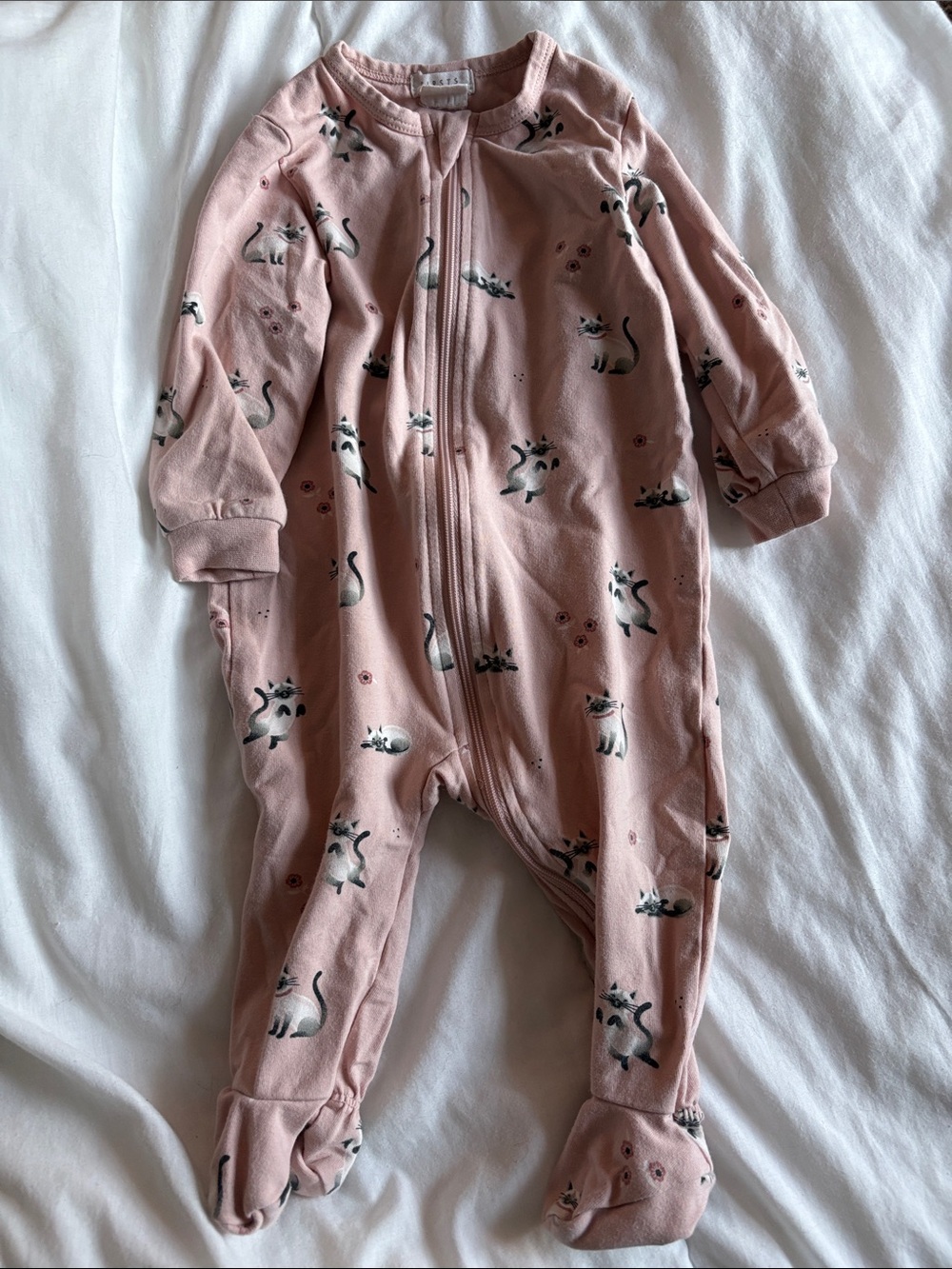 petit lem Pink Cat-Print Pajamas